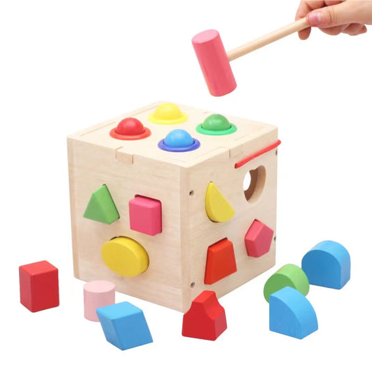 Jeu éducatif cube à trous pour pièces à encastrer