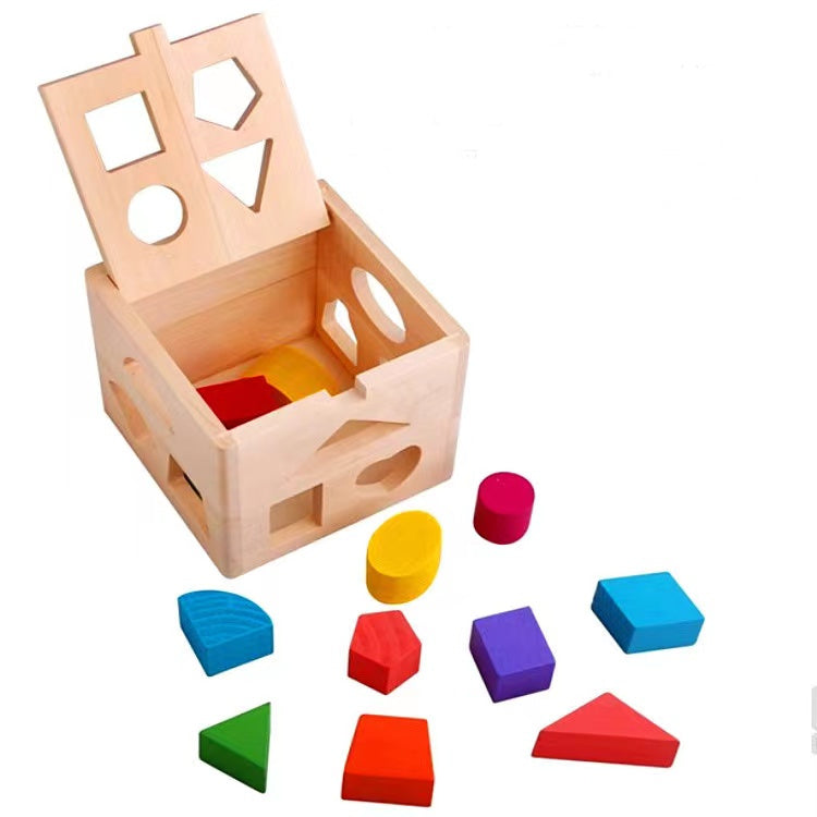 Jeu éducatif cube à trous pour pièces à encastrer