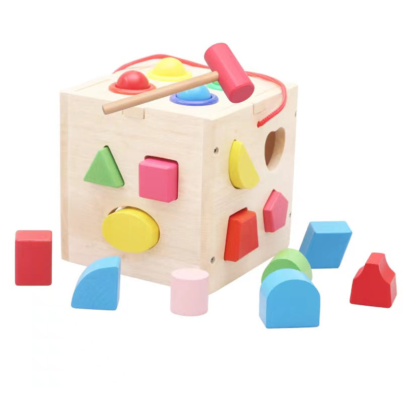 Jeu éducatif cube à trous pour pièces à encastrer