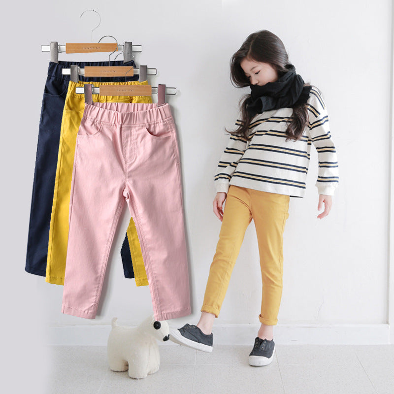 Pantalon court pour fille avec taille élastique et poches côté