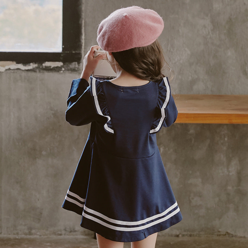 Robe bleu marine à bordures blanches pour fille avec volants épaules